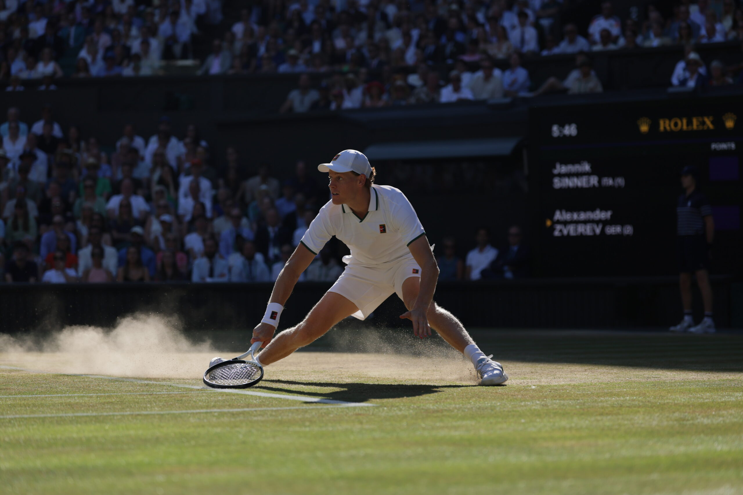 SINNER, Jannik ITA [1] def ZVEREV, Alexander GER [2] 6-7(7) 7-6(2) 6-3 6-4 Final Mens Singles 12 July 2026 THE CHAMPIONSHIPS WIMBLEDON 2026 The All England Lawn Tennis Club WIMBLEDON SW19 5 BN U.K. Photographer / MANO,Hiromasa MANNYS PHOTOGRAPHY of Tokyo mannys@mannysjp.com